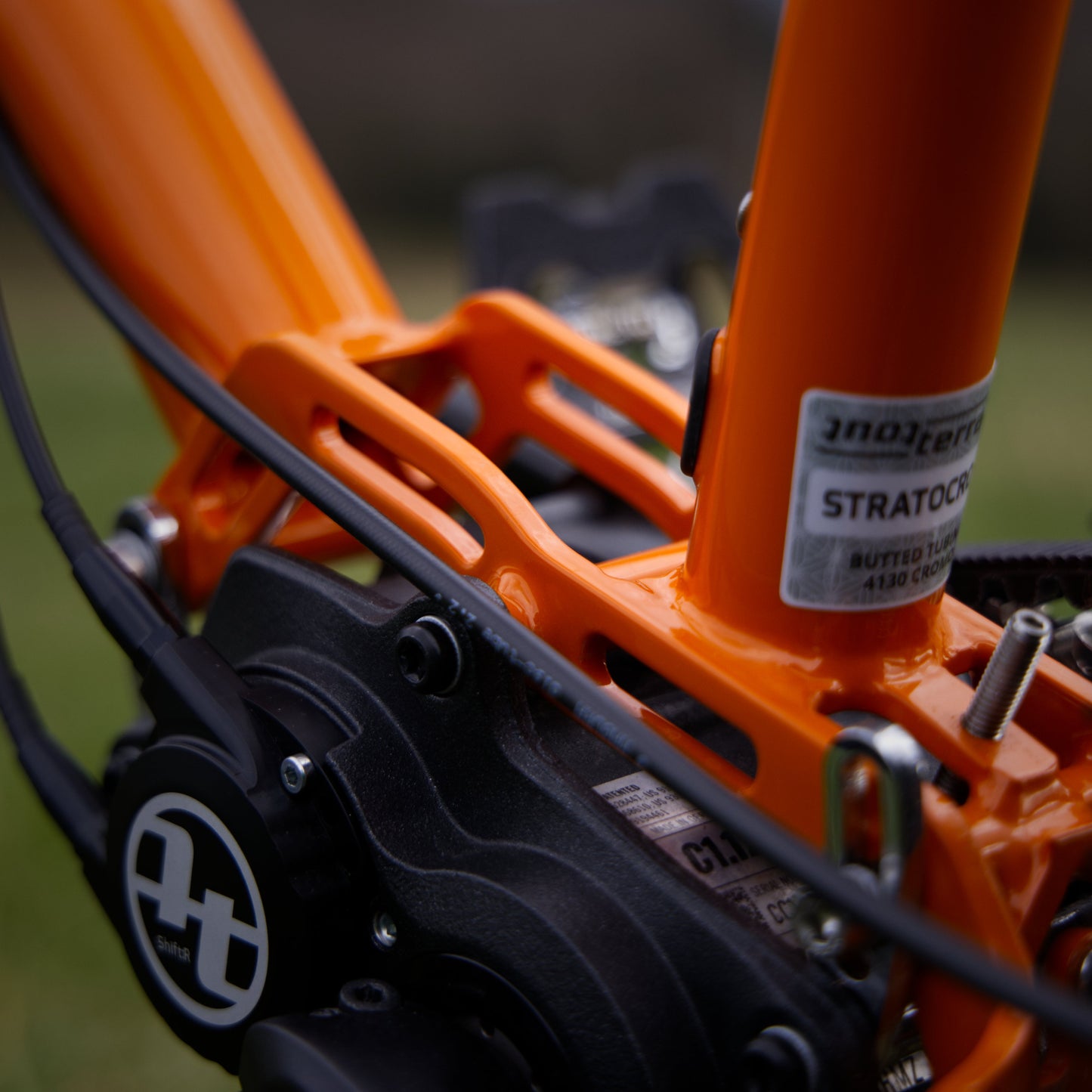 Tout Terrain Shift:R Trigger